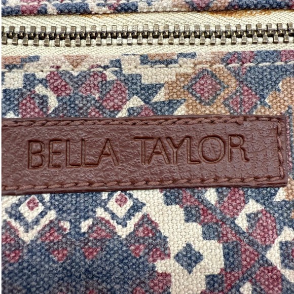 Bella Taylor Wallet Clutch Aztec Print Zip Around great fade look Womens - Picture 3 of 13